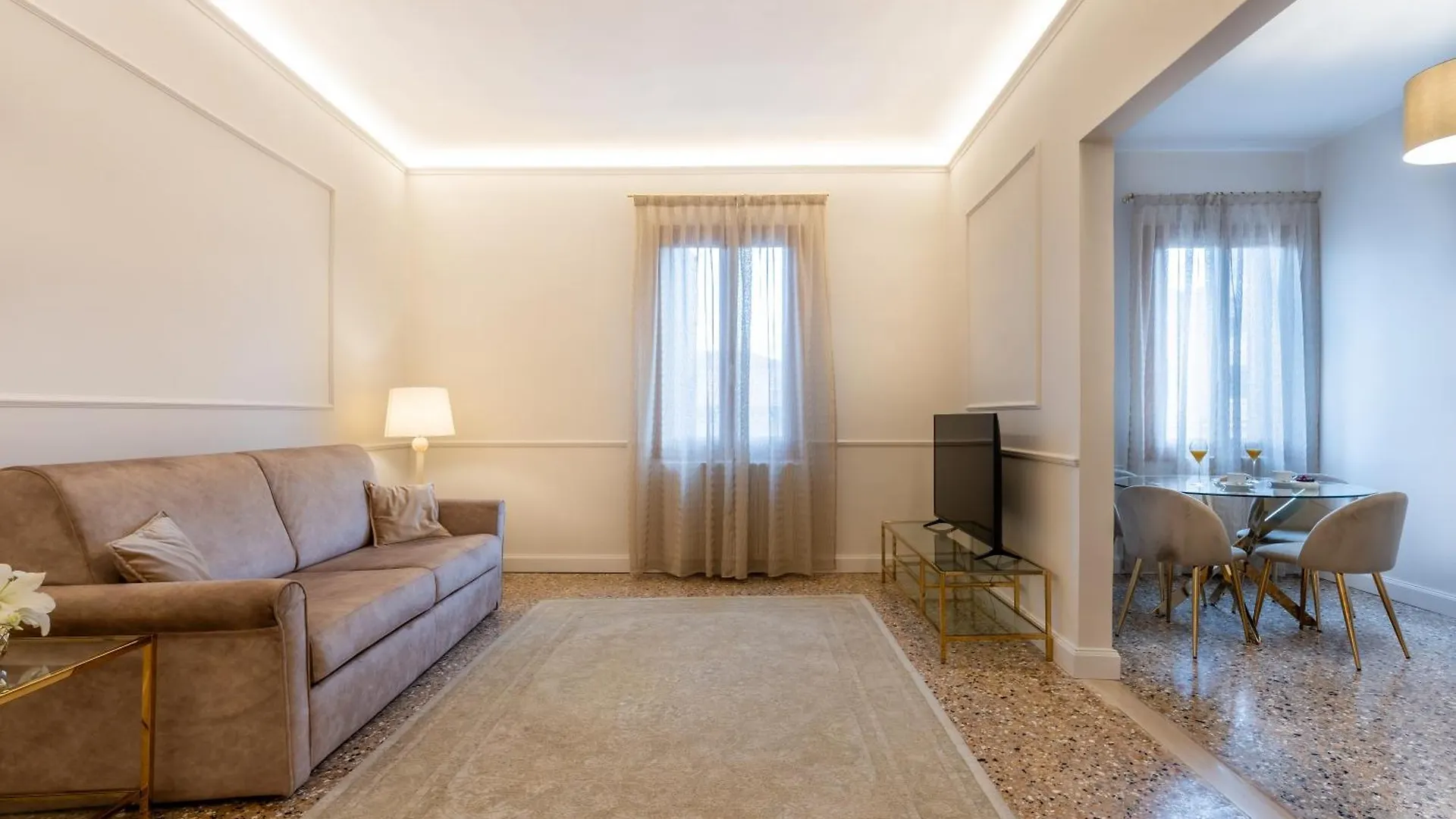 San Vio Palace Luxury Apartments Venedig Italien