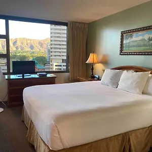 https://lovely-1br-condo-at-the-waikiki-banyan-with-pool.hotelsinhawaii.org